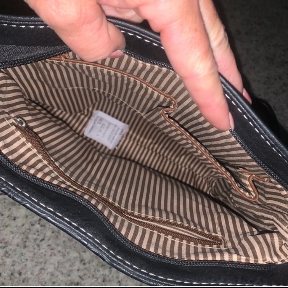 New Conceal Carry Crossbody bag - Picture 6 of 10